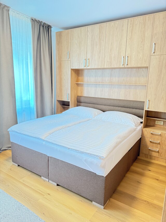 リバーサイド アパートメント プラハ