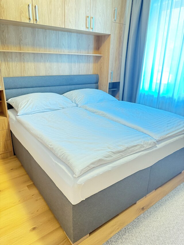 リバーサイド アパートメント プラハ