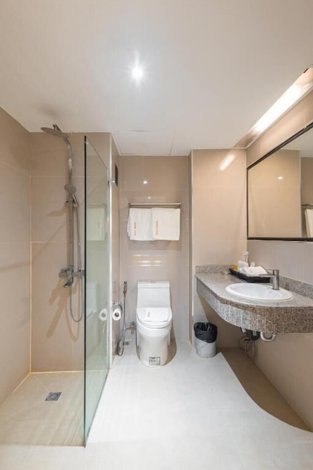 Avana Bangkok Hotel & Convention Centre