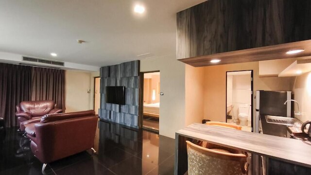 Avana Bangkok Hotel & Convention Centre