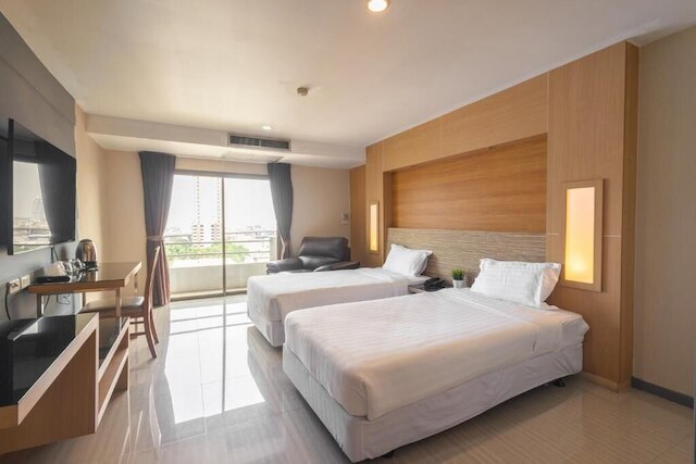 Avana Bangkok Hotel & Convention Centre