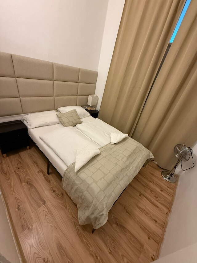 コンフィー 2ベッドルーム アパートメント ウェストバーンホフ エリア