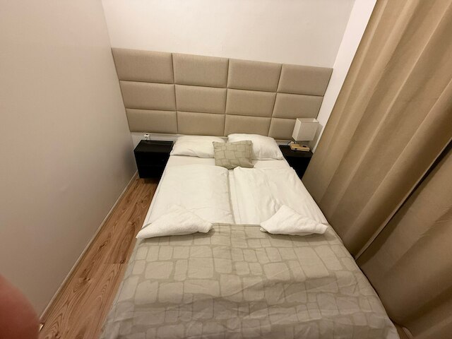 コンフィー 2ベッドルーム アパートメント ウェストバーンホフ エリア