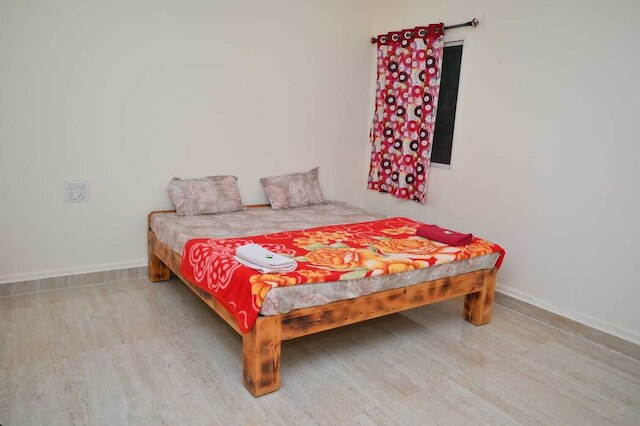 ウィスパリング ロックス ジャングル リゾート