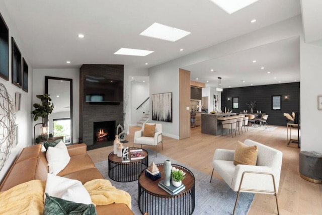 ファーリー コート - スタイリッシュ ヒルサイド レジデンス ウィズ スタニング ビューズ