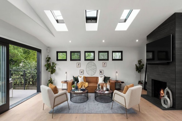 ファーリー コート - スタイリッシュ ヒルサイド レジデンス ウィズ スタニング ビューズ