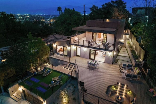 ファーリー コート - スタイリッシュ ヒルサイド レジデンス ウィズ スタニング ビューズ