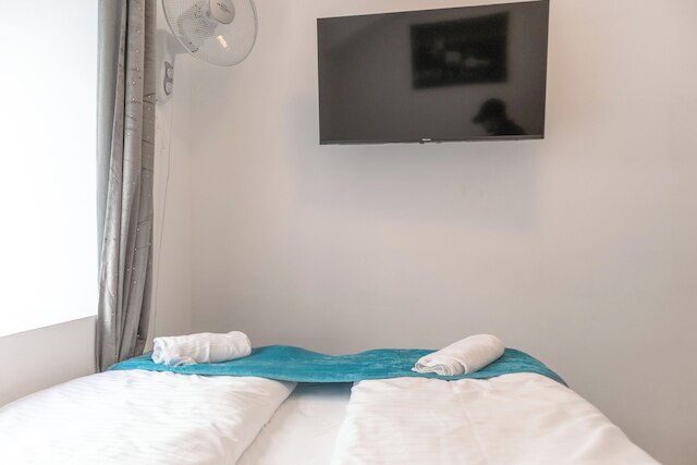 エレガント 3ベッドルーム アパートメント ステップス フロム ハウプトバーンホフ