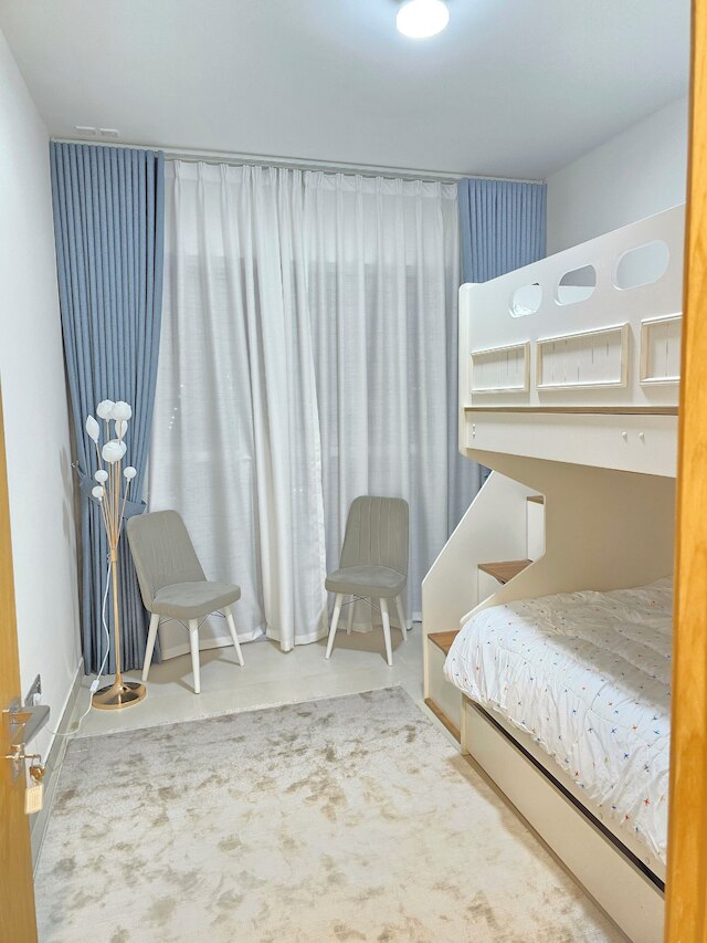 ラグジュアリー ブールバード 2ベッドルーム