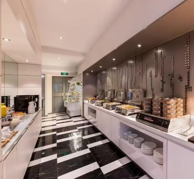 Crystal Hotel Hangzhou West Lake Wulin