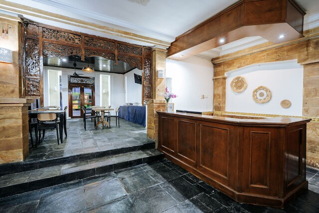 ナタシャ クタ ビーチ ホテル