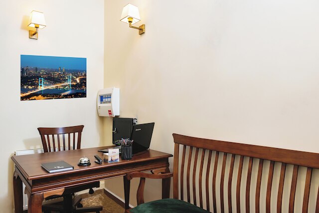 Gloria Suites Old City