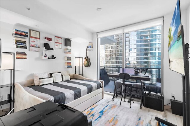 CBD Luxepad 1b1b With City Bay Views Gym Cinema