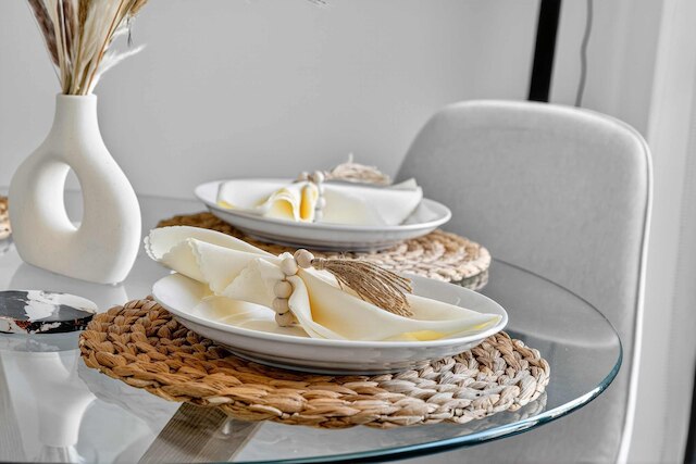 CBD Luxepad Penthouse Studio 1 King Bed Gorgeous Bay Views Pool Hottub Gym Restaurants