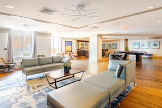 ダウンタウンサービス ラグジュアリーパッド 2ベッドルーム 2バスルーム ウィズ ルーフトップ プール DCビュー ラウンジ