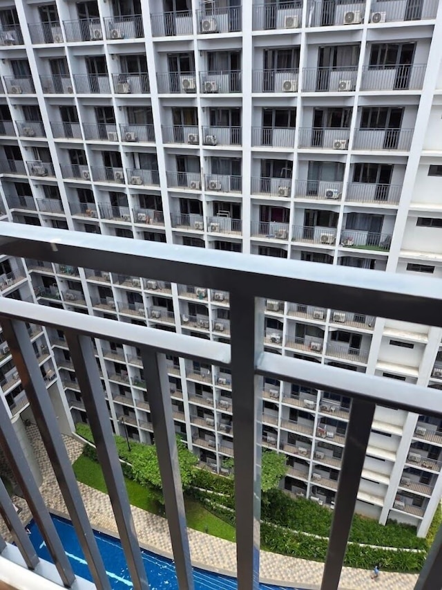 ショア 2 タワー 2 ユニット 1569