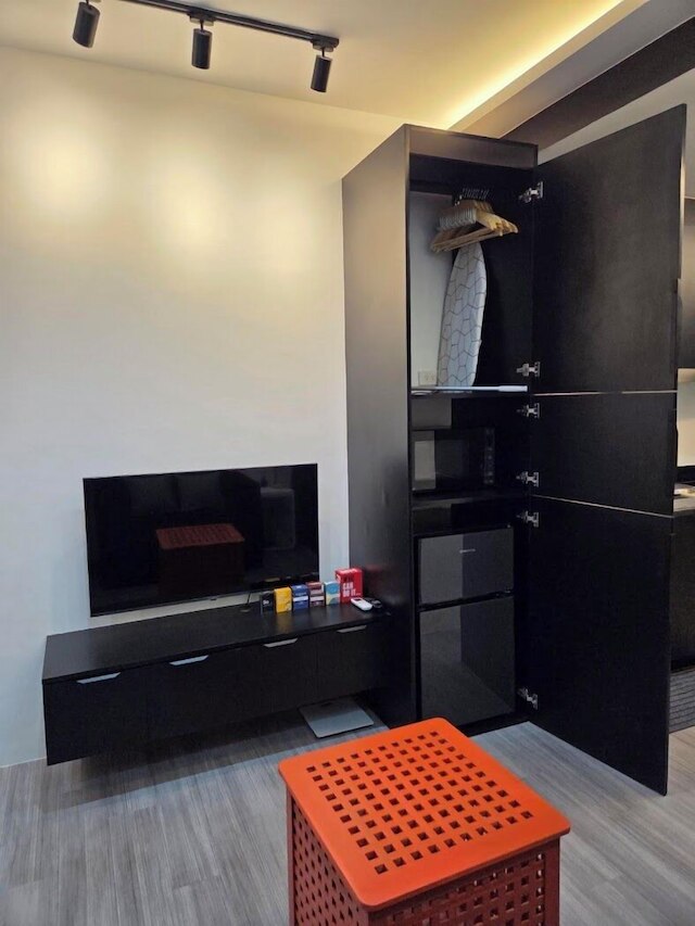 Shore 2 Tower 2 Unit 1966