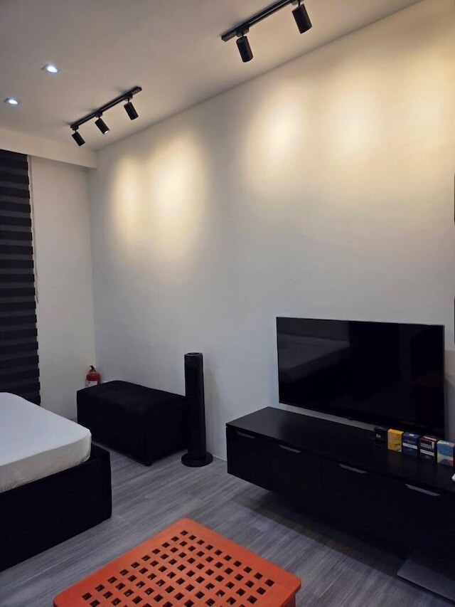 Shore 2 Tower 2 Unit 1966