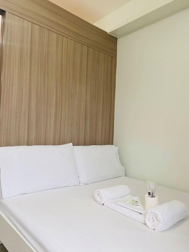 Shore 2 Tower 2 Unit 18101