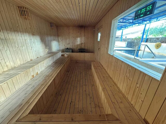 Paradise Resorts & Sauna