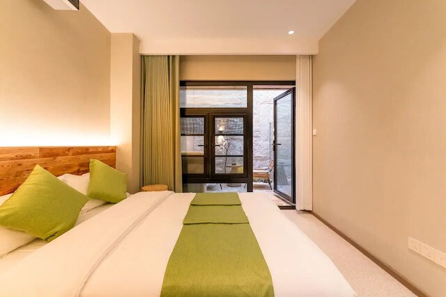 Lu Ming Villa Xi'an Drum Tower City Wall