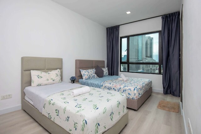 ブライト 2ベッドルーム スアサナ ステイ ニア JB セントラル CIQ