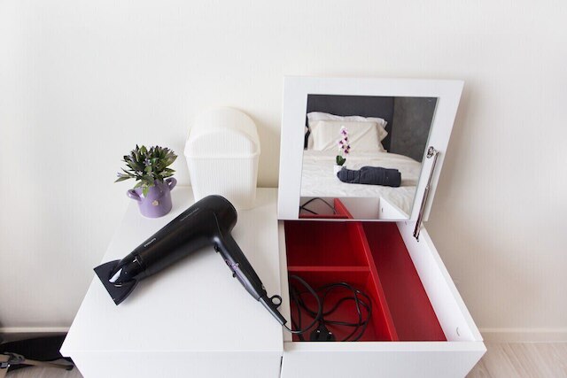 コージー & モダン スアサナ JB シティ スイート