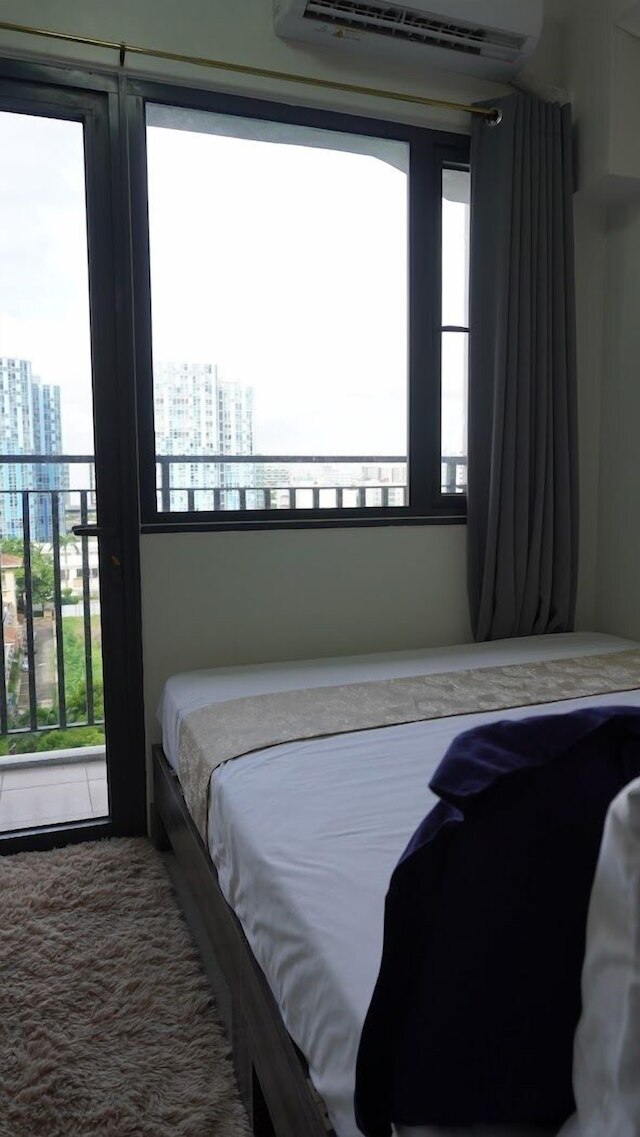 Shore 2 Unit 935 Tower 3