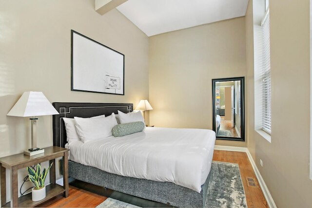 Upscale 4BR in Wicker Park - Damen 1R