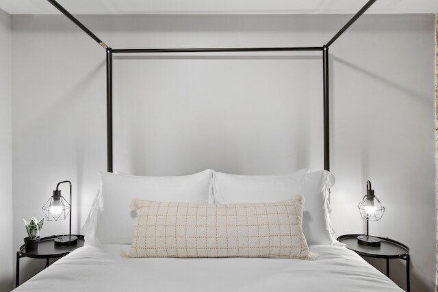 2BR Aesthetic Apt - Barry 37-GB