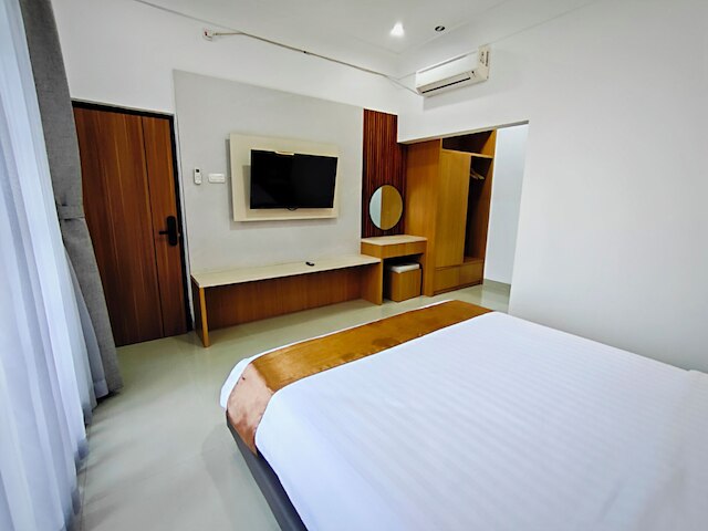 ツインズ ホテル ブティック シャリア