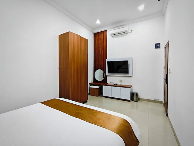 ツインズ ホテル ブティック シャリア