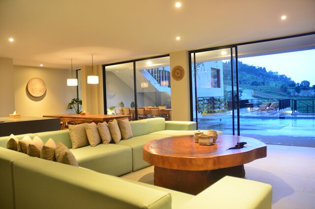 エメラルド ヒル 12 ベッドルーム カラオケ ヒーテッド プール