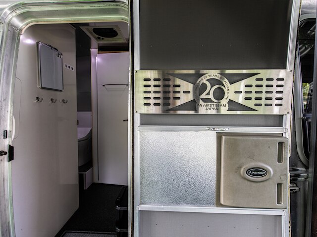 AIR STREAM HOUSE 天底