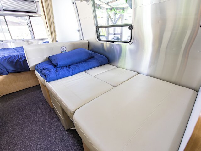 AIR STREAM HOUSE 天底