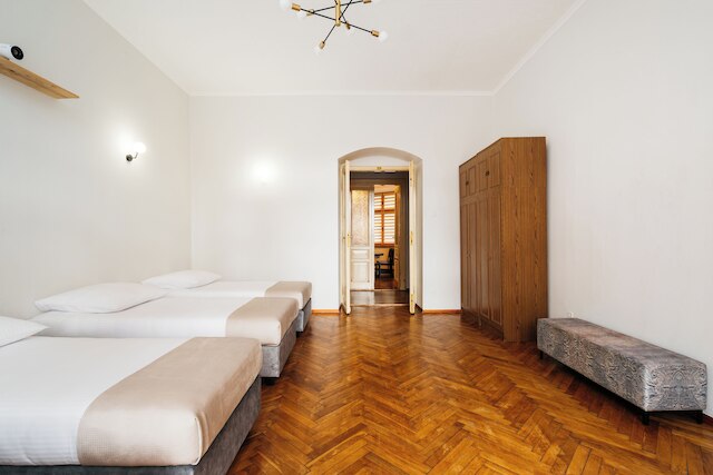 ネイティブ アパートメンツ クラシンスキゴ 21