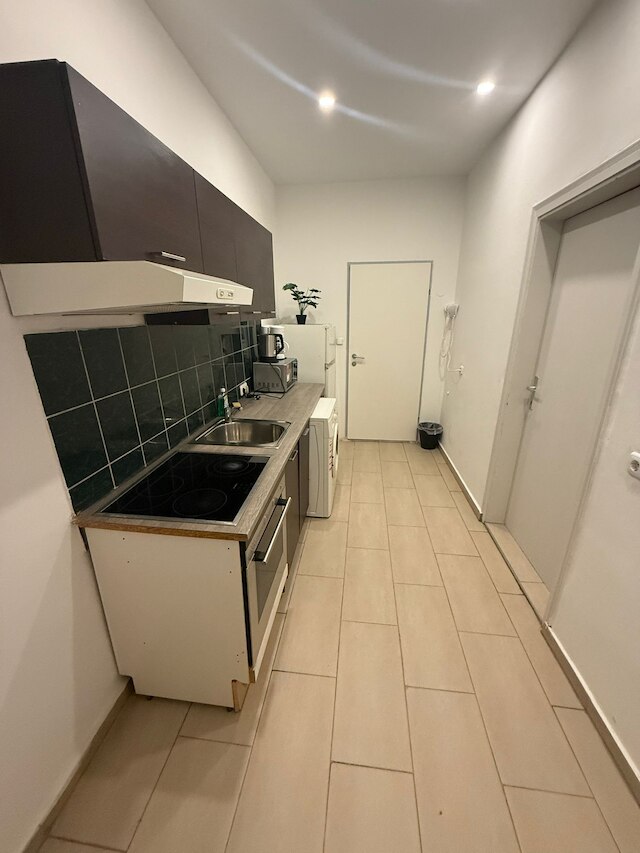 モダン 1 ベッドルーム アパートメント セントラル プライバシー