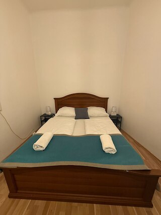 モダン 1 ベッドルーム アパートメント セントラル プライバシー