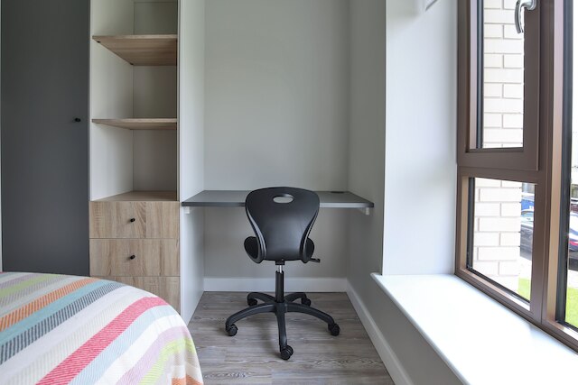 スチューデントオンリー ビクトリアポイント