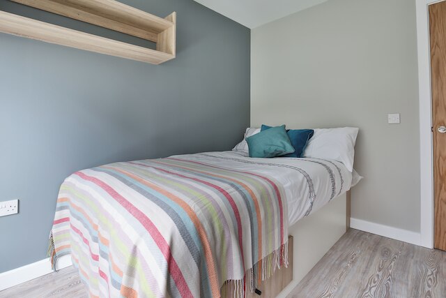 スチューデントオンリー ビクトリアポイント