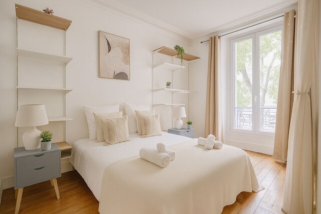 スパシュー アパルトマン ア モンマルトル