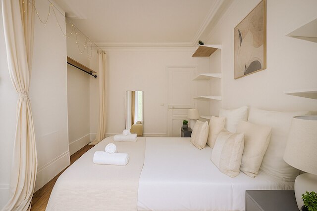 スパシュー アパルトマン ア モンマルトル