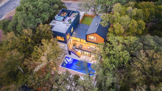 モダン オアシス ウィズ プール, ホットタブ, ルーフトップ デッキ & ホームシアター マリポサ リトリート バイ アバンステイ