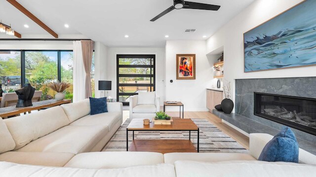 モダン オアシス ウィズ プール, ホットタブ, ルーフトップ デッキ & ホームシアター マリポサ リトリート バイ アバンステイ