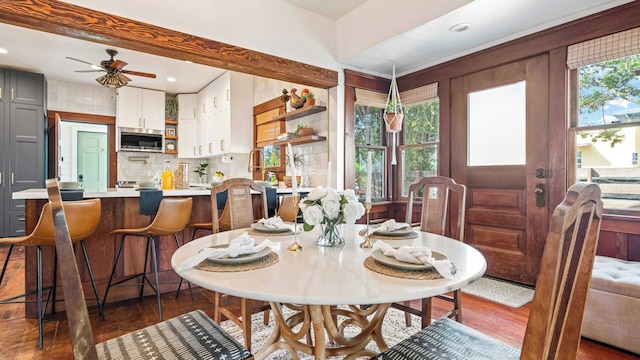 クラシック サンディエゴ ホーム ウィズ アウトドア ラウンジ & ヴィンテージ チャーム カサ クラフツマン by Avantstay