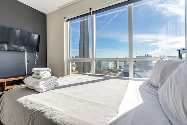 ハーバー ダウンタウン CN タワー