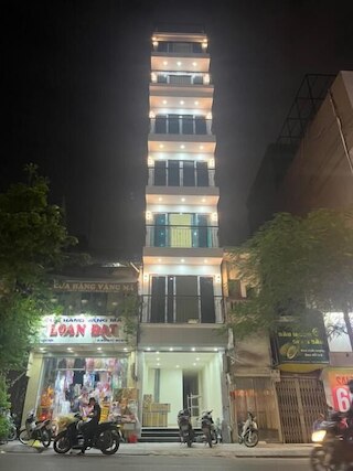 ダイヤモンド アパートメント カム ティエン