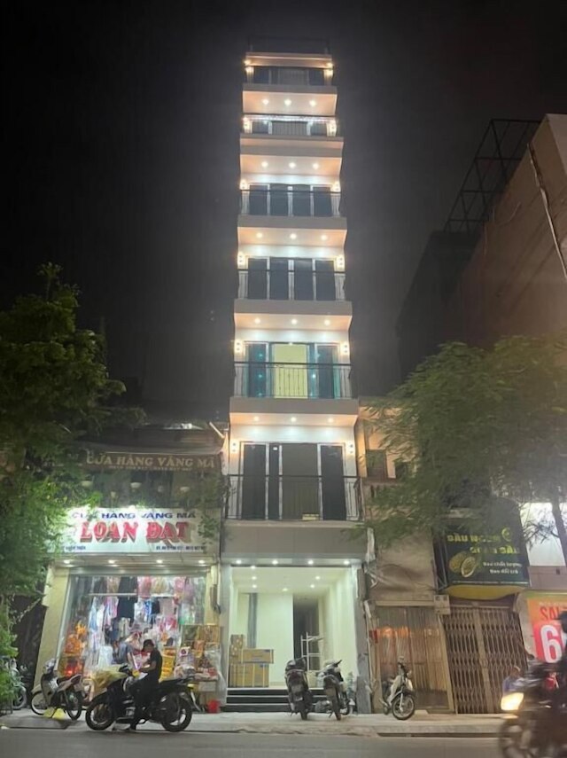 ダイヤモンド アパートメント カム ティエン