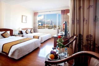 バンブー グリーン リバーサイド ホテル