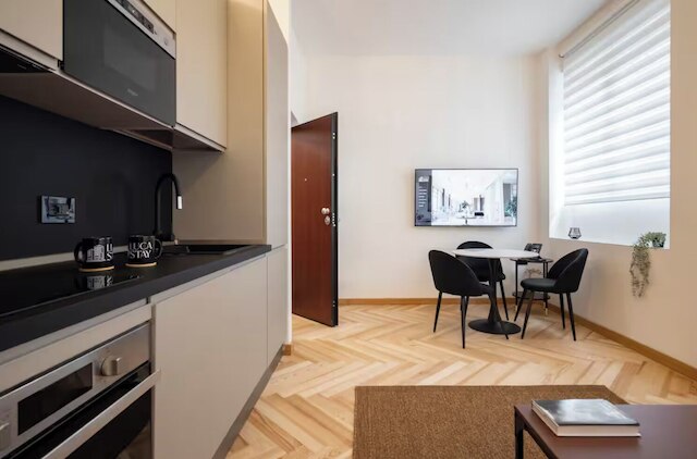 ヴィスコンティ スイーツ - 2 ベッドルームズ アパートメント